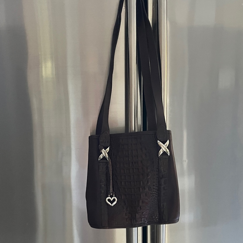 Brighten vintage brown leather shoulder bag never used no callouts